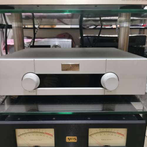 Goldmund  Telos 390.2  Amplifier