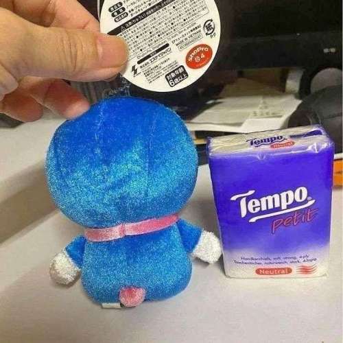 ( 全新有吊牌) 日本旅行時購買,反光多啦A夢