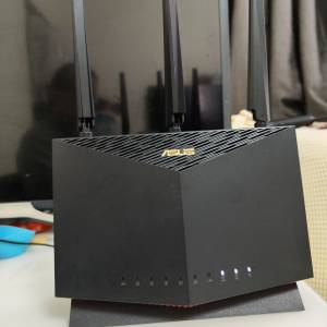 Asus 華碩 RT-AX86U AX5700 Wi-Fi 6 雙頻無線路由器
跟火牛
