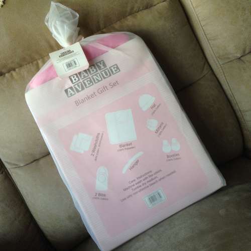 👶 Baby Blanket Gift Set for Newborns NEW 全新嬰兒套裝 粉紅 蛋糕 👶