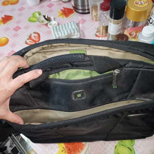 LENOVO IDEAPAD 電腦袋