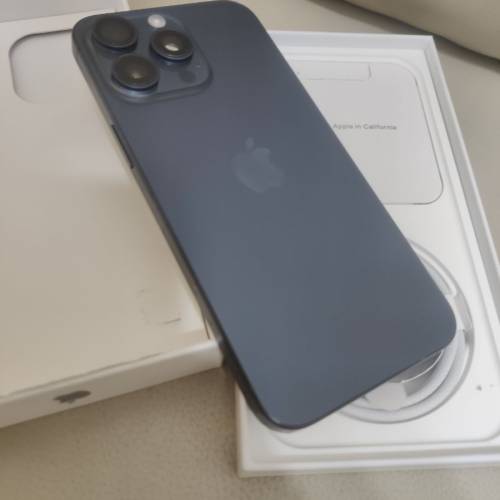 iPhone 15 pro max 512