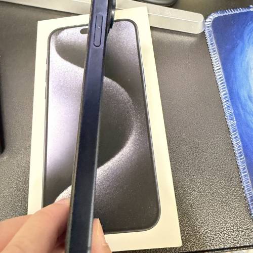 苹果 iPhone 15 Pro Max 256GB 香港版，全球所有网络运营商均可免费使用