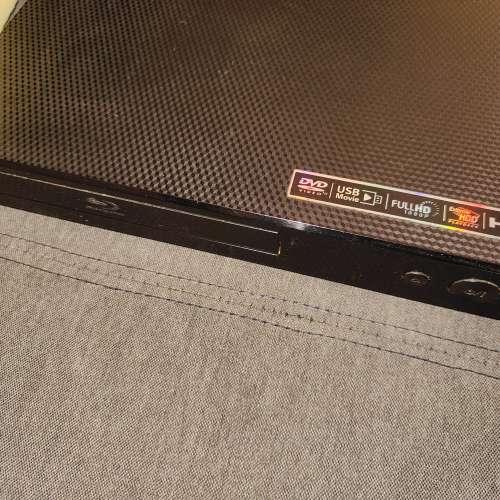 小米盒子國際版（送LG 藍光影碟機一部）