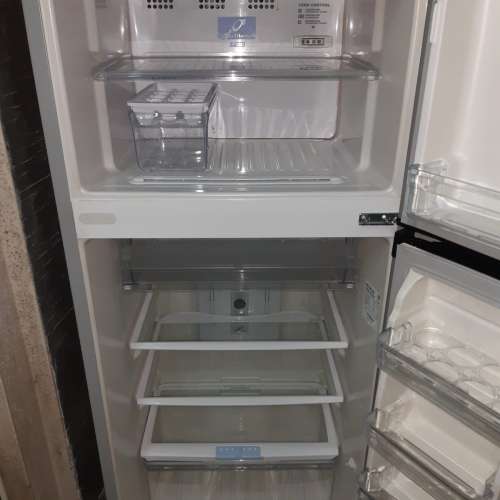 HITACHI 日立銀色雪櫃