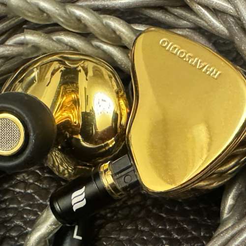 Rhapsodio Supreme V3 冷註模版本.  Full set 有盒齊配件 95% new 100% work