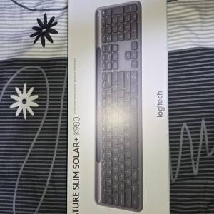 Logitech SIGNATURE SLIM SOLAR+ K980 光能無線鍵盤 (美式英文)