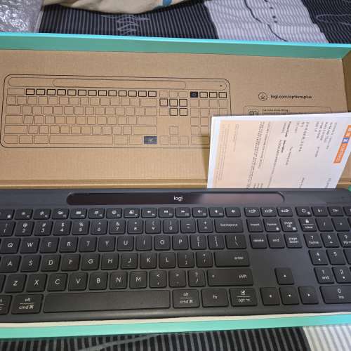 Logitech SIGNATURE SLIM SOLAR+ K980 光能無線鍵盤 (美式英文)