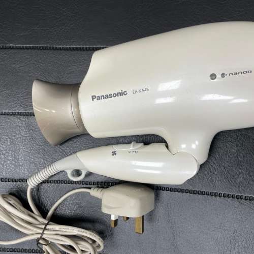 Panasonic 樂聲 「白金納米離子護髮」風筒 EH-NA45