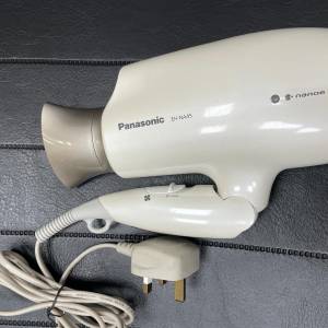 Panasonic 樂聲 「白金納米離子護髮」風筒 EH-NA45