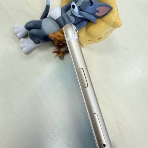 iPhone 6s 金色256g