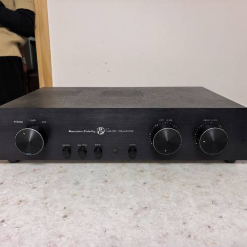 Precision Fidelity C7 真空管前級擴大機