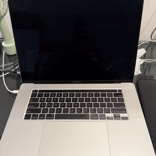 Apple MacBook Pro 1TB 16 inch  2.6GHz  6-Core intel Core i7