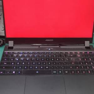 放售 Gigabyte Aorus 15 XE4 電競筆電 (32GB/2TB/3070Ti) 機能 100% 正常