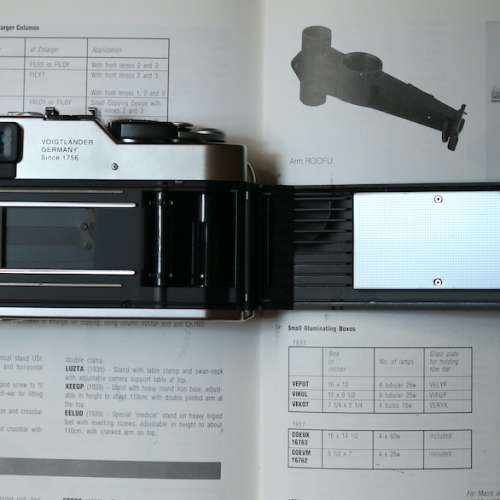 Voigtlander Bessa-R Full-Frame Film Camera - Light Meter, Leather Half Pouch