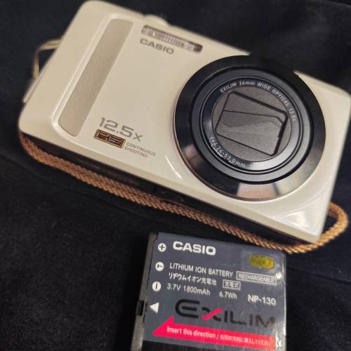 Casio EXILIM EX ZR200 數碼相機 24-300mm