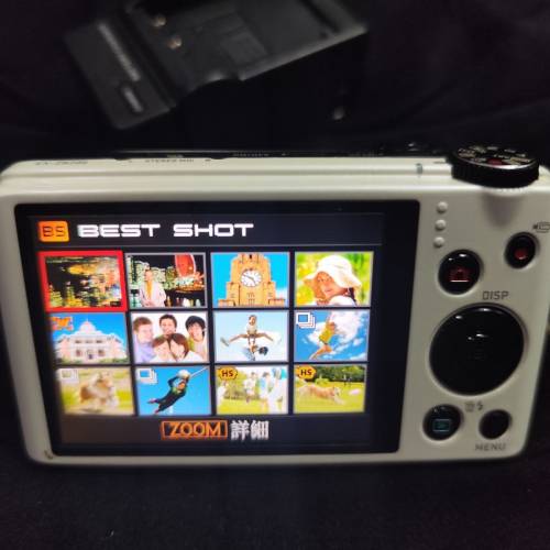 Casio EXILIM EX ZR200 數碼相機 24-300mm