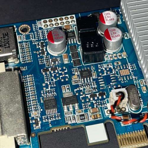 AMD Radeon R5 235 2GB DDR3 Low Profile 半高刀卡顯示卡Display Card