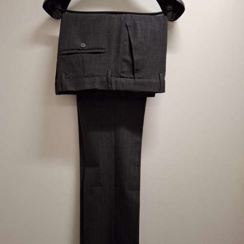 Montagut (夢特嬌)西裝一套