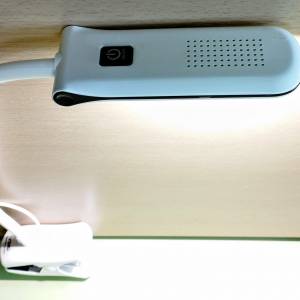 Vdgi LED 枱燈. 書枱燈. 夾式燈 ...... !!