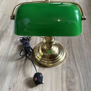 古董綠色玻璃燈罩坐枱燈