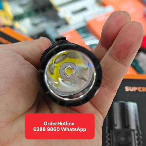 高品質戰術強光電筒 1700流明(高度防水)。Waterproof Tactical LED Flashlight. 17...