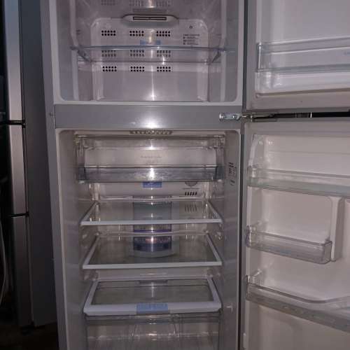 HITACHI 日立銀色雪櫃