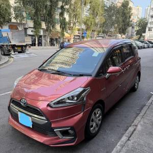 2015 Toyota sienta hybrid