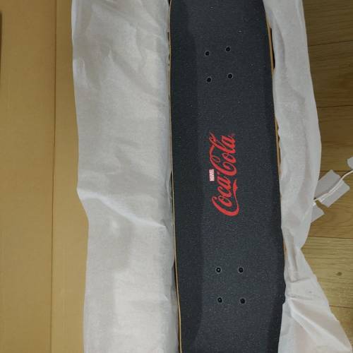 可口可樂聯marvel限量版滑板