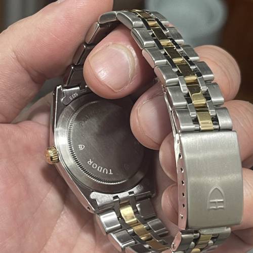 只賣1天 全香港最平😂 Tudor 74033 布紋面金鋼鑽石字 平X到笑🤣$9999 （今日賣唔到...