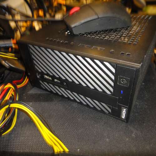 DeskMini A300 Series 迷你主機 ((正版Window10Pro)) Socket AM4 Ryzen 3200G