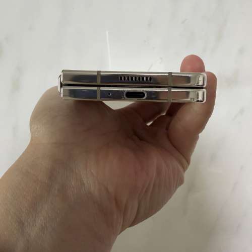 全網最平🔥Samsung galaxy fold 5 12+1TB美版單卡+esim白色