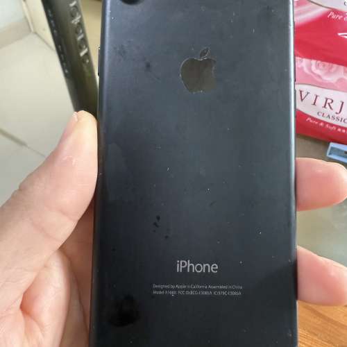 90%新 I Phone 7 玫瑰金，亞黑（128GB)可以用壞蘋果，三星，LG交換！