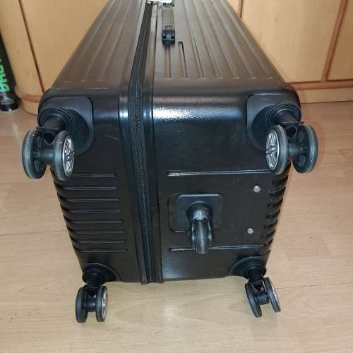 32寸五輪防爆大容量黑色拉桿箱