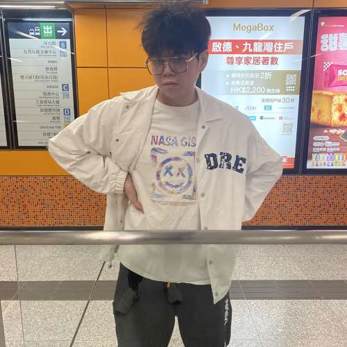 師兄售賣改裝過的 iPhone 15 Pro Max 512GB 有保用