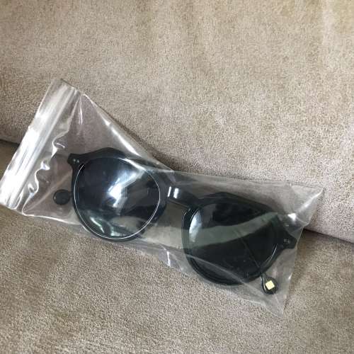 🕶️ Sunglasses Dark Green NEW 全新 太陽眼鏡 墨鏡 透明墨綠 🕶️