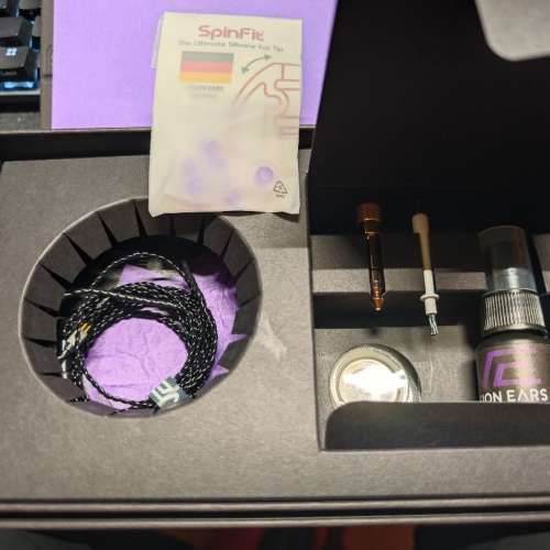 vision ear ve8週年版 +Effect audio hours & Cleopatra 8絞CONX + 8週年耳機盒