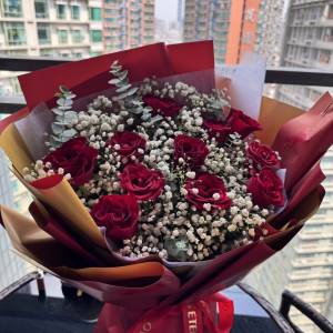 11朵紅玫瑰鮮花花束