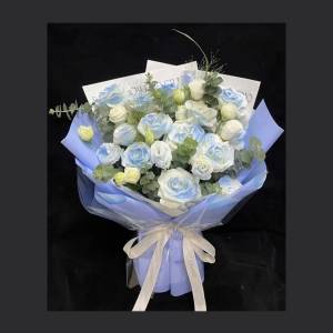 冰藍玫瑰鮮花花束