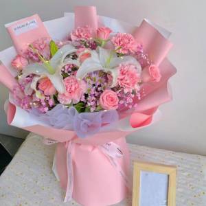 百合康乃馨鮮花花束