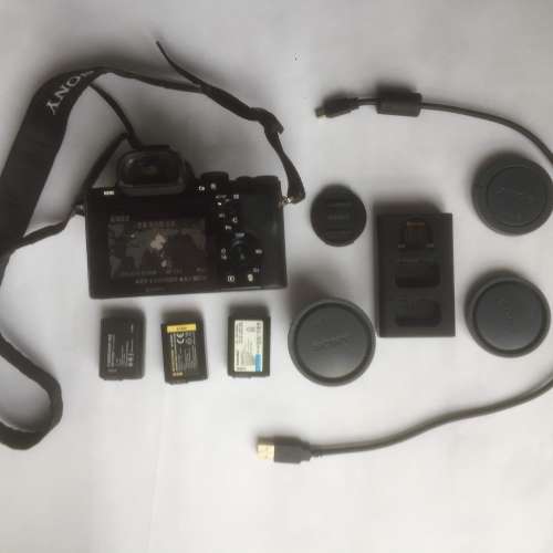 $3,800 95%新 Sony a 7 I 主機 + Sony 16-50mm f3.5-5.6 oss ii +  七工匠 35mm f1...