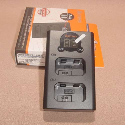 NP-FW50 NPFW50 USB雙位充電器合SONY ZV-E10,A7RII,RX1 RIII相機請看內容(香港行貨...