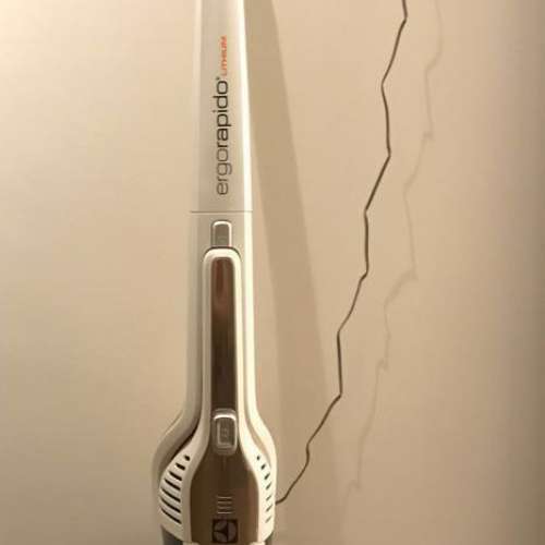 名廠 ELECTROLUX 無線吸塵機