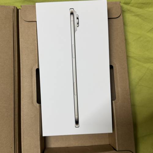 iPhone Air 256GB 金色 全新未開