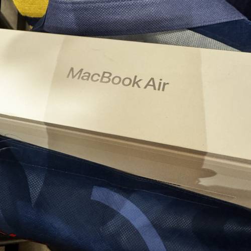 MacBook air M3 有512GB