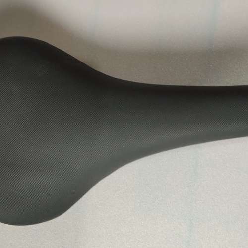 Bob6 原裝saddle 坐墊 7'clock
