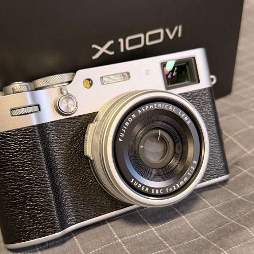 Fujifilm X100VI 銀色 激罕 日本製 Made In Japan 9成新 有件齊盒