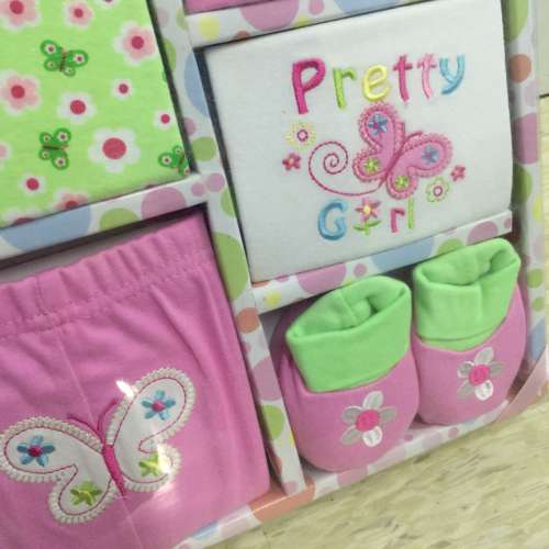 Baby Gift Box Set for Newborns PINK+GREEN NEW 全新嬰兒套裝