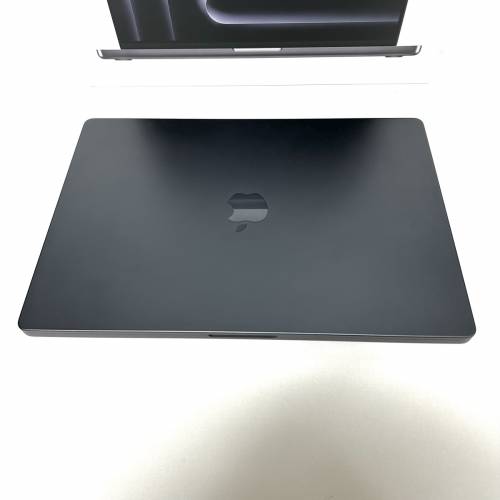 帶保養macbook pro M3pro 16&lsquo;&rsquo;吋 2023 18Gram/512Gssd 蘋果手提電腦