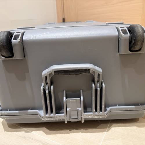 二手Pelican Air 1615 TP 間格 連上蓋網袋 灰色